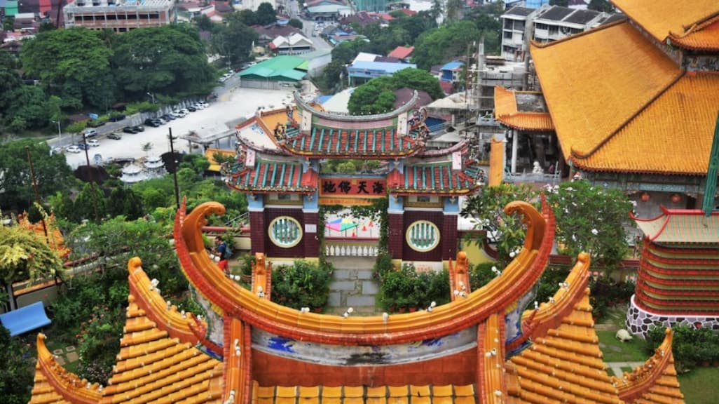 Spiritual Serenity at Kek Lok Si Temple