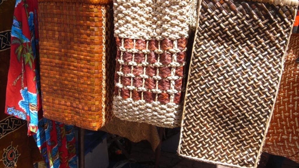 Gaya Street Sunday Market: Sabah's Street Shopping Experience