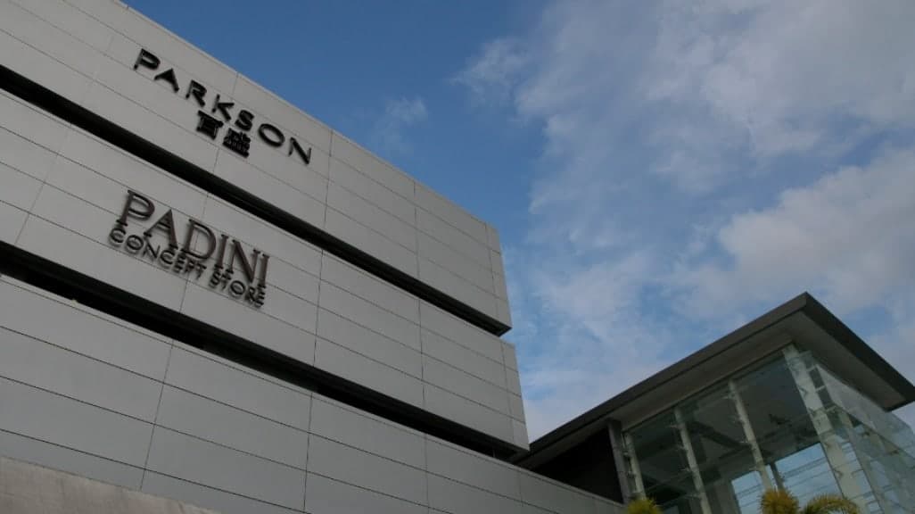 The Spring Shopping Mall: Kuching's Premier Shopping Destination