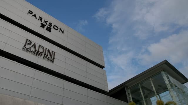 The Spring Shopping Mall