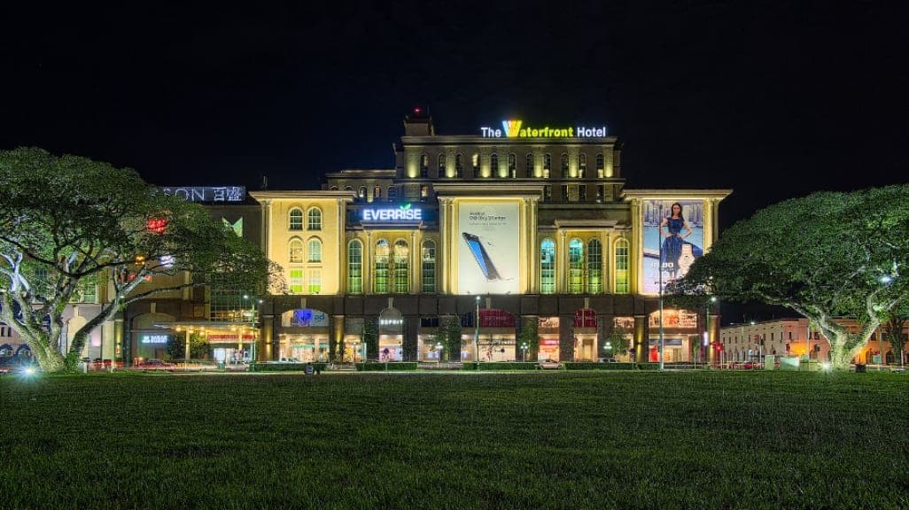 Plaza Merdeka: The Heart of Kuching's Shopping Scene