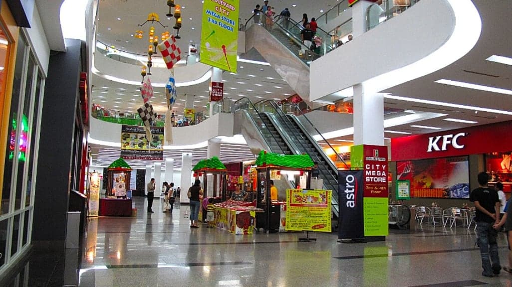 Boulevard Shopping Mall: A Diverse Retail Experience in Sarawak