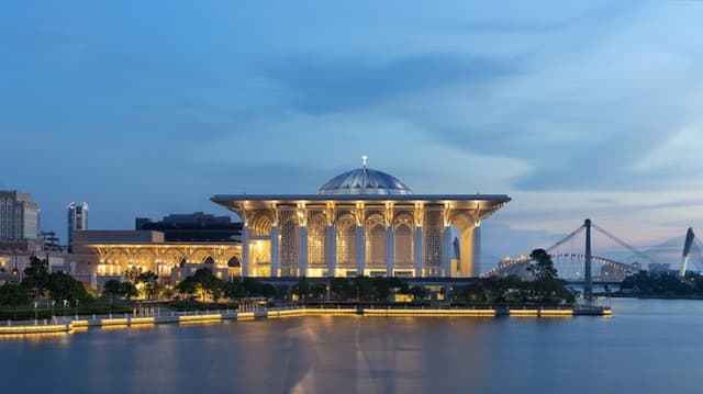 Tuanku Mizan Zainal Abidin Masjid