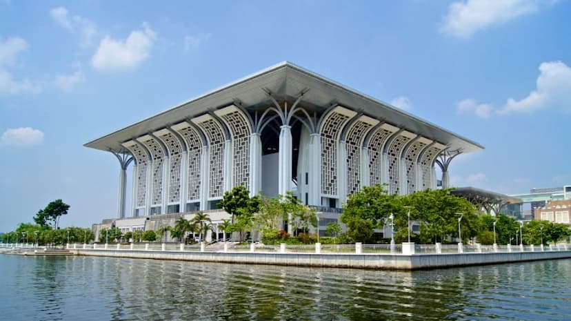 Tuanku Mizan Zainal Abidin Masjid