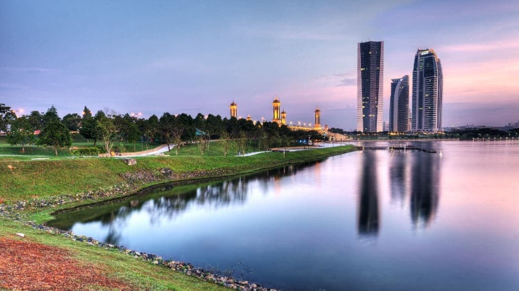 Lakeside Leisure: Taman Seri Empangan