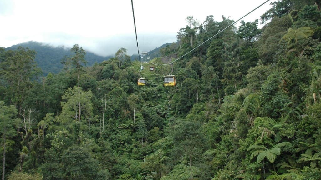 Awana SkyWay: A Scenic Gondola Ride to the Top