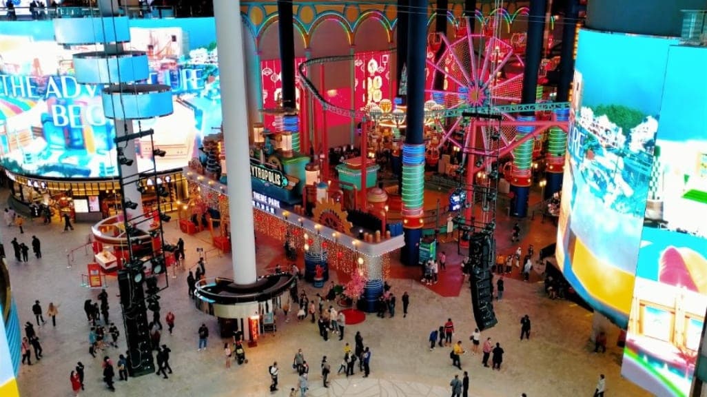 SkyAvenue: A Dazzling Mix of Entertainment and Shopping