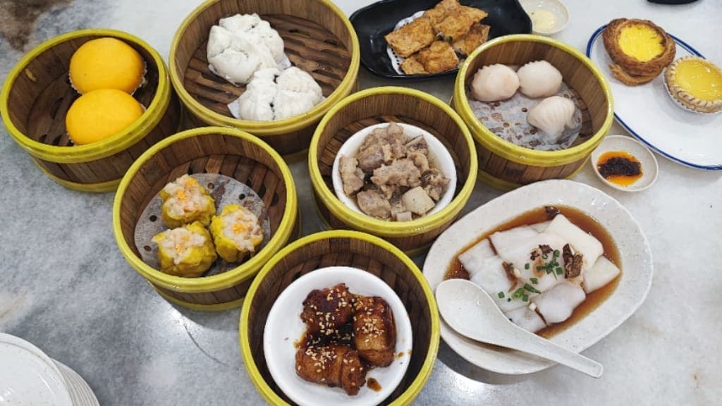 Hong Fu Lou Dim Sum 鸿福楼点心: A Culinary Adventure