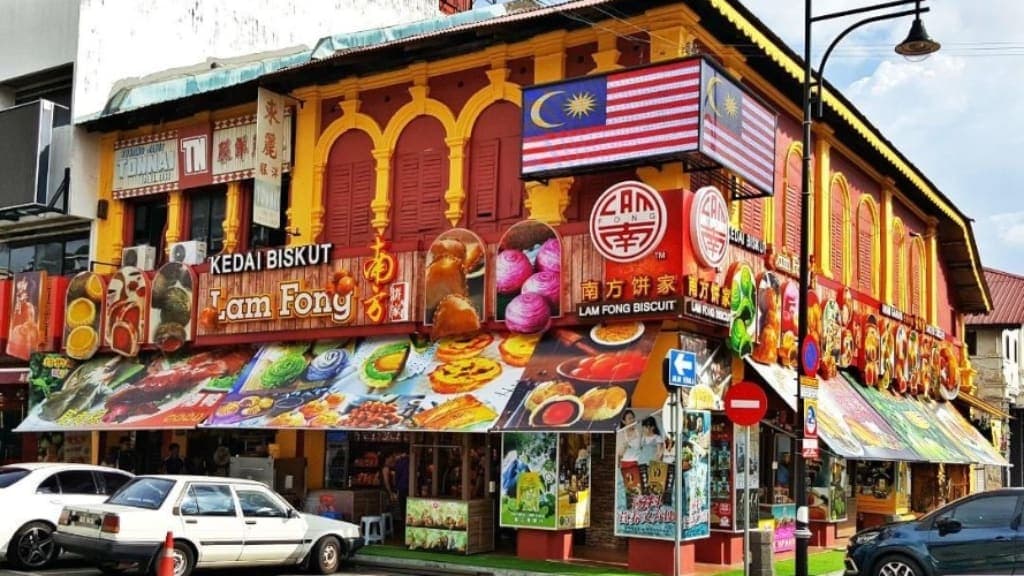 Lam Fong Biscuits 南方饼家: A Taste of Nostalgia