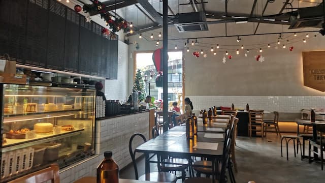 Breakfast Thieves APW Bangsar