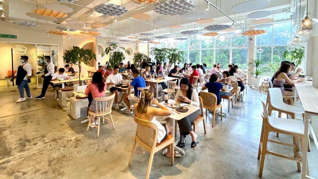 CC by MEL: A Cozy Nook for Coffee Aficionados