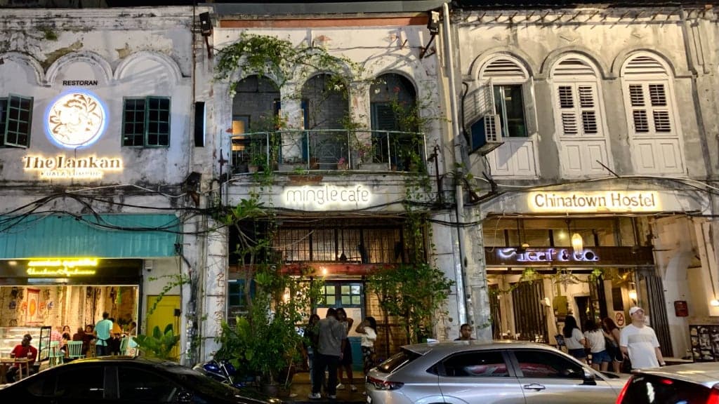 leaf & co. cafe: A Blend of History and Modernity in Kuala Lumpur