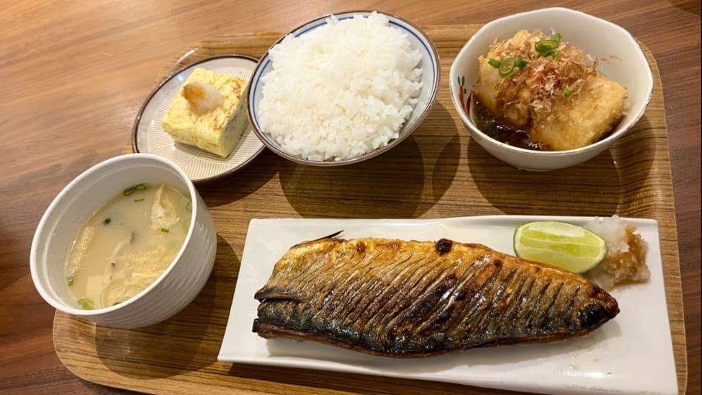 Rinjin Shokudo: A Cozy Japanese Hideaway