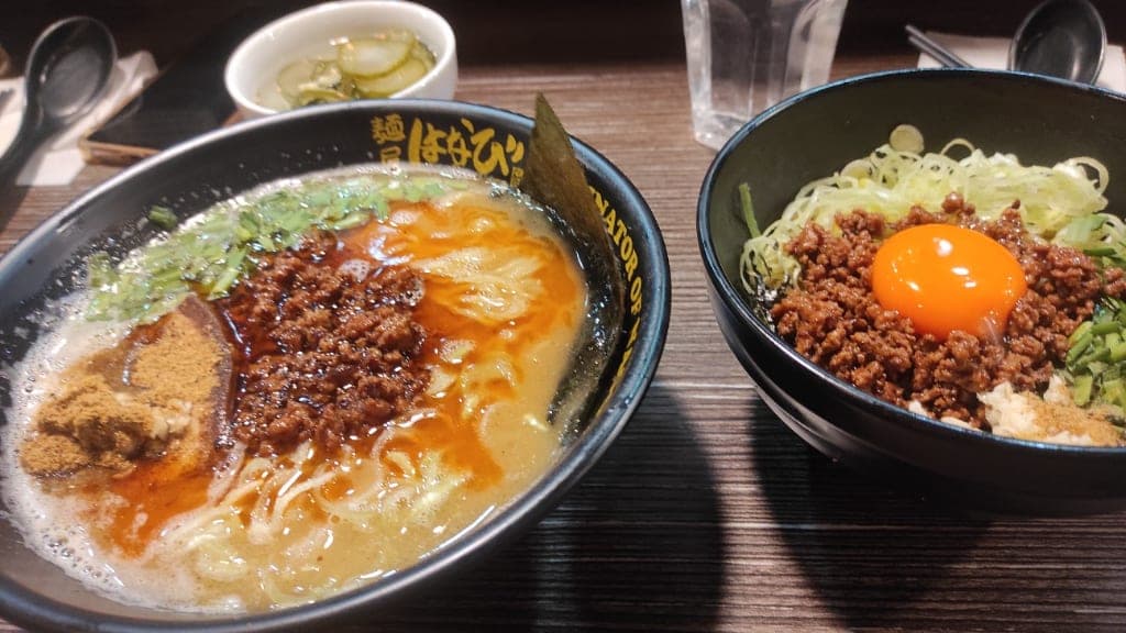 Menya Hanabi: A Noodle Lover's Haven