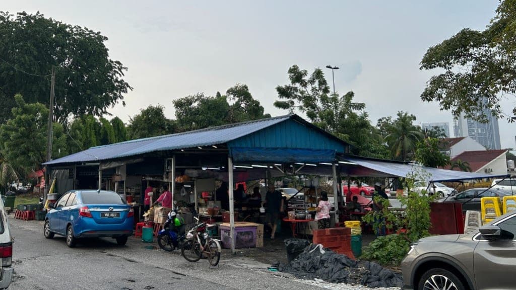 Gerai Big Tree Head | Food Court