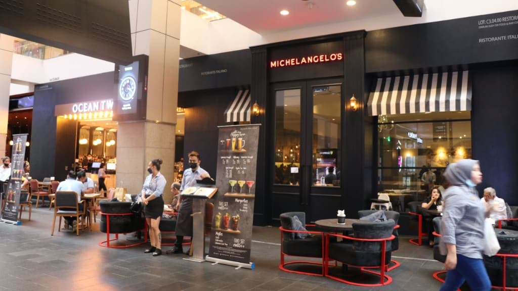 Michelangelo's Ristorante Italiano: A Masterpiece of Pasta Art