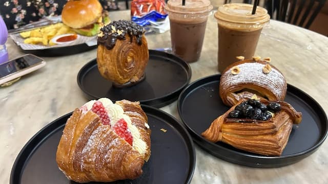 KLCG Confectionery & Bakery @Dataran Merdeka