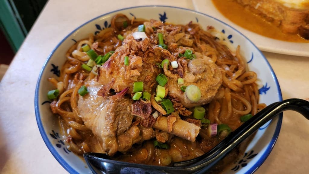 Ho Kow Hainam Kopitiam: A Brew of Tradition in Kuala Lumpur