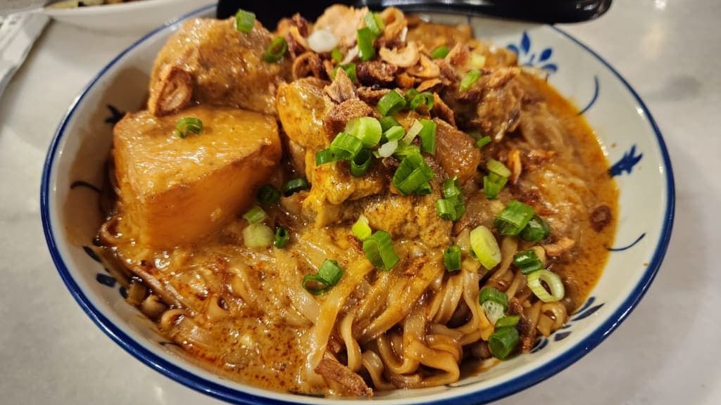 Ho Kow Hainam Kopitiam: A Brew of Tradition in Kuala Lumpur