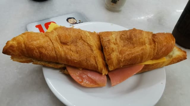 Thong Kee Cafe
