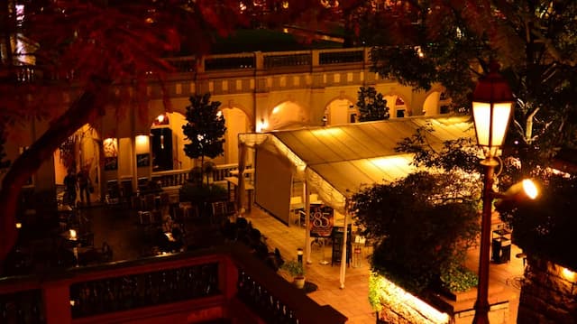 CHIJMES