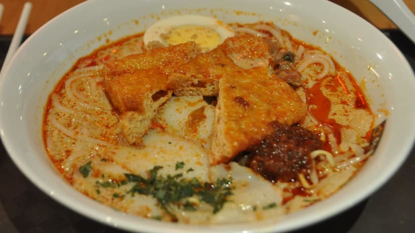 Top 5 Places for Unforgettable Laksa in Singapore