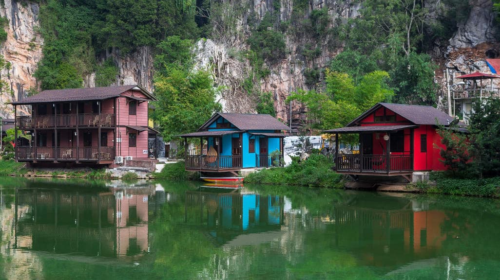 Qing Xin Ling Leisure & Cultural Village: A Glimpse into Nostalgia