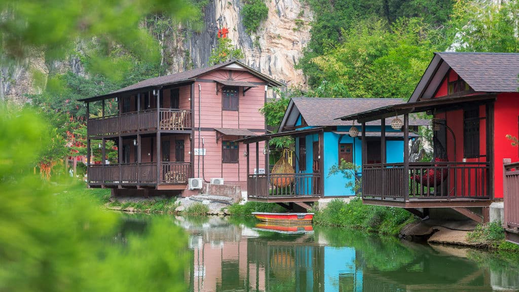 Qing Xin Ling Leisure & Cultural Village: A Glimpse into Nostalgia