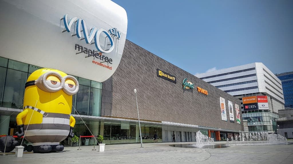 VivoCity: Where Shopping Meets the Sea