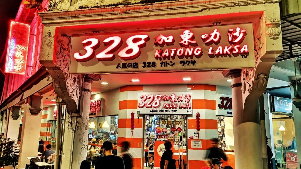 328 Katong Laksa: A Legendary Bowl