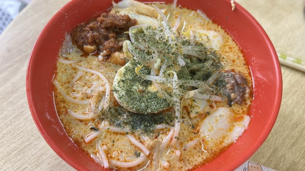 928 Yishun Laksa: A Neighborhood Favorite