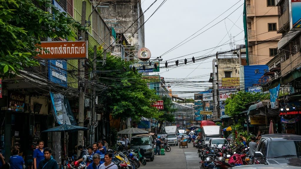 Yaowarat Rd: The Culinary Soul of Bangkok’s Chinatown