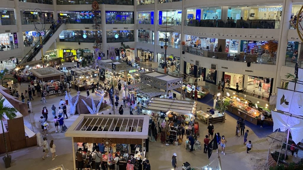 Seacon Square Srinagarindra: A Family Oasis of Shopping and Fun