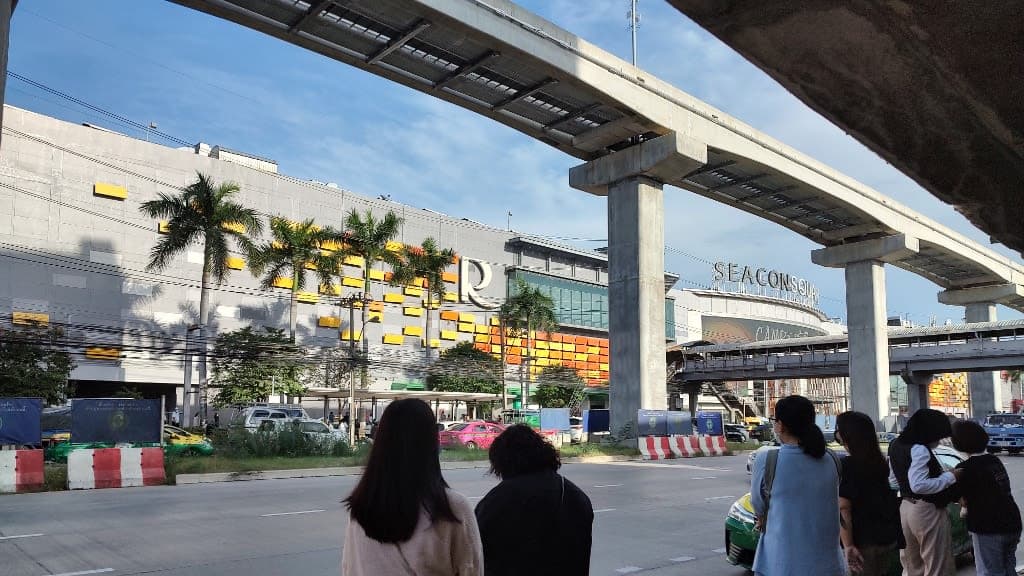 Seacon Square Srinagarindra: A Family Oasis of Shopping and Fun