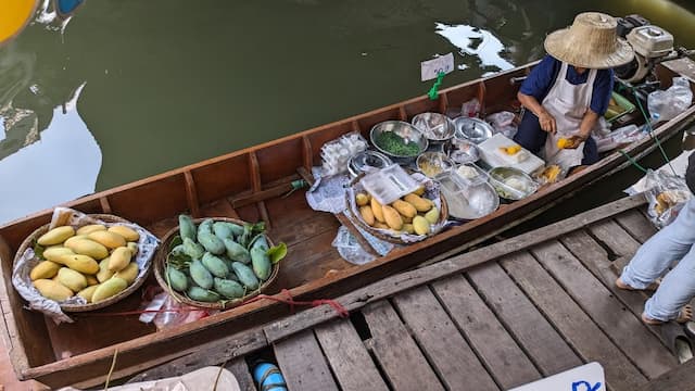 Taling Chan Floating Market