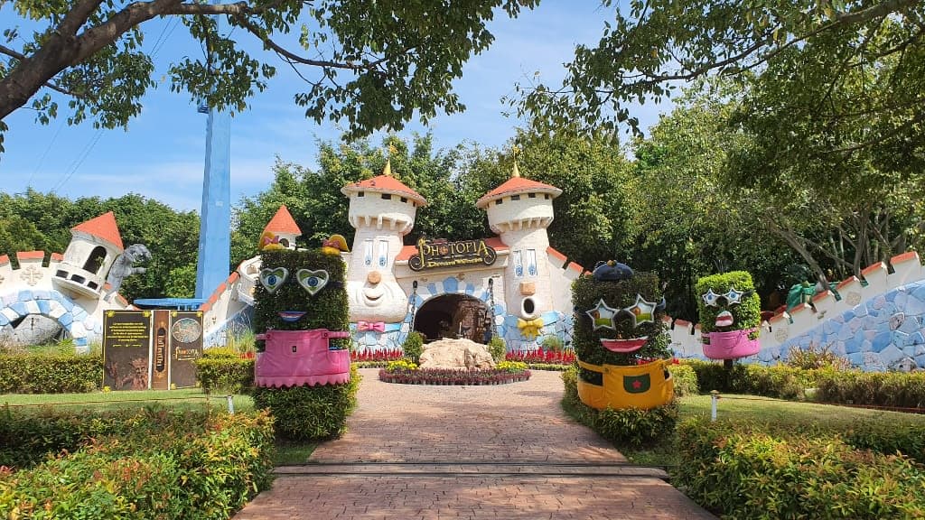 Dream World: Where Fantasies Come Alive in Bangkok