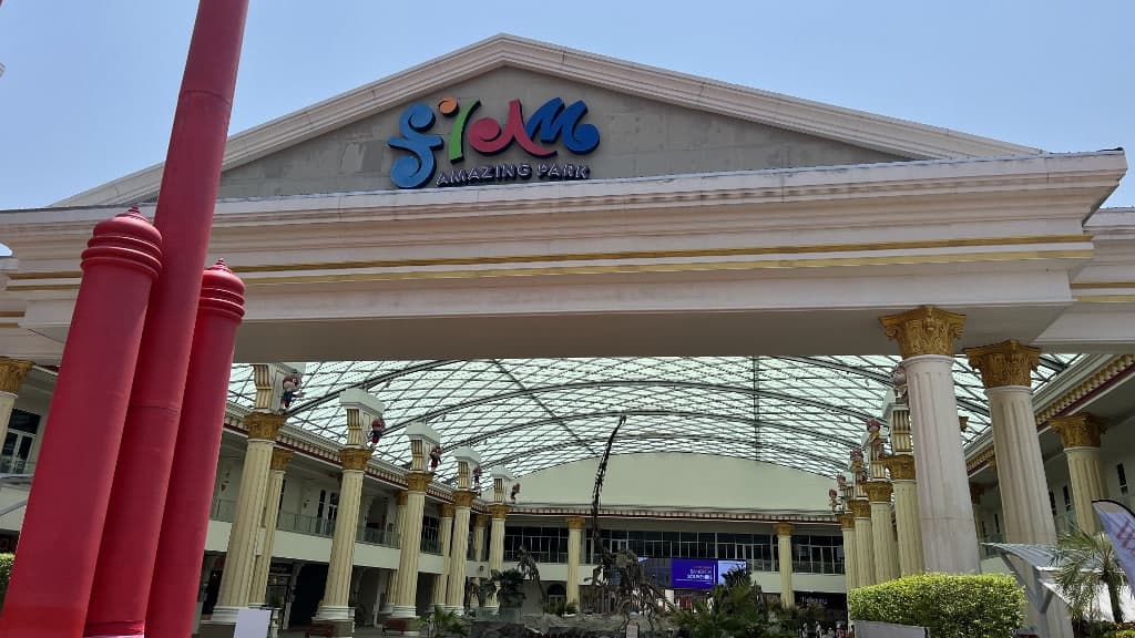 Siam Amazing Park: A Thrilling Escape into Fun and Fantasy