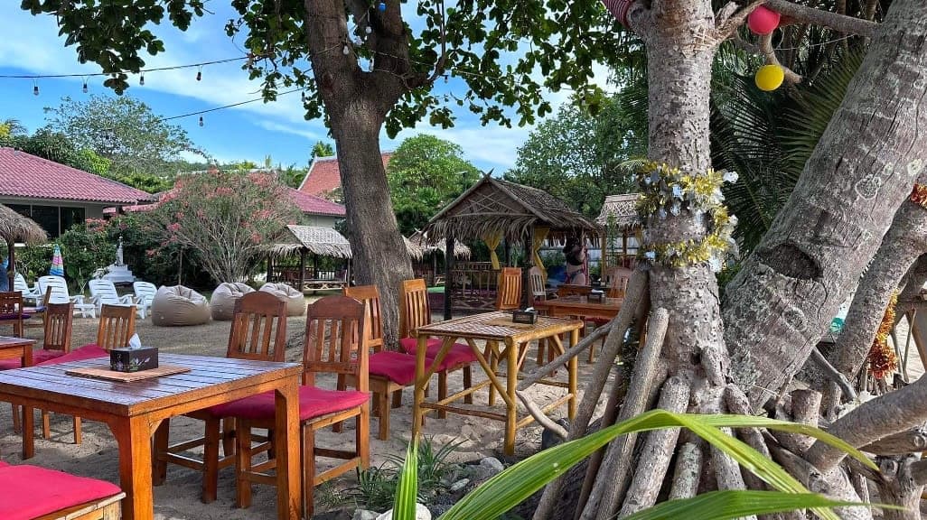 Ko Lanta: A Haven of Laid-back Charm and Natural Beauty