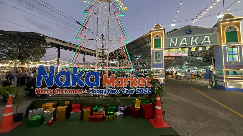 Naka Weekend Market: A Treasure Trove of Local Delights