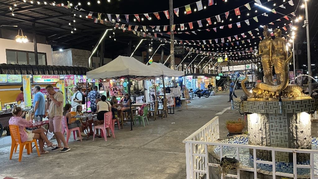 Phuket Indy Night Market: A Local Experience with a Creative Twist