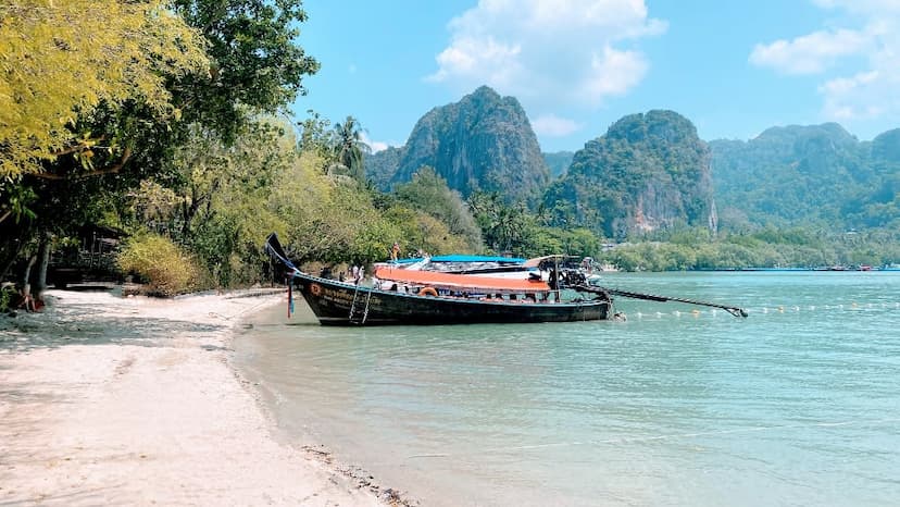 Phra nang Cave Beach