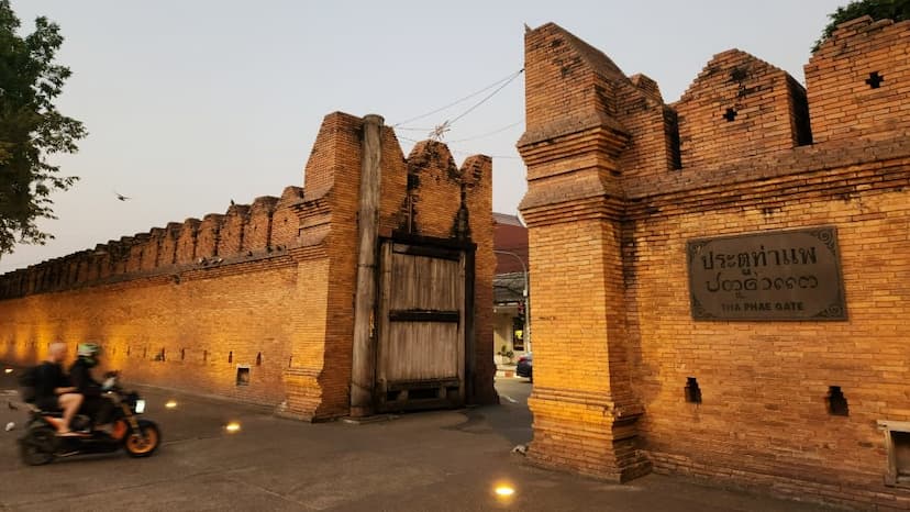 Tha Phae Gate