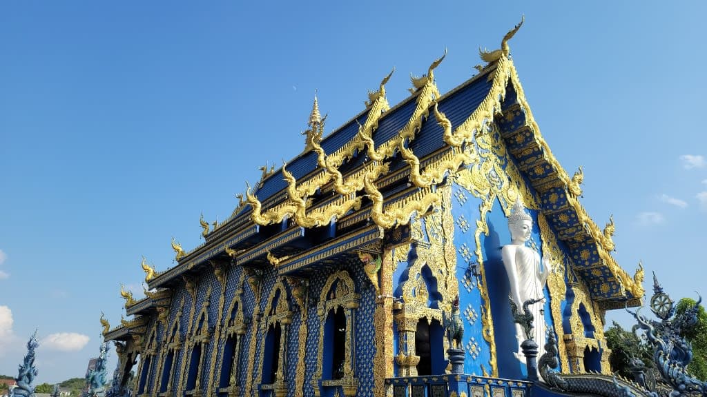 Rong Suea Ten Temple: A Dazzling Expression of Modern Faith
