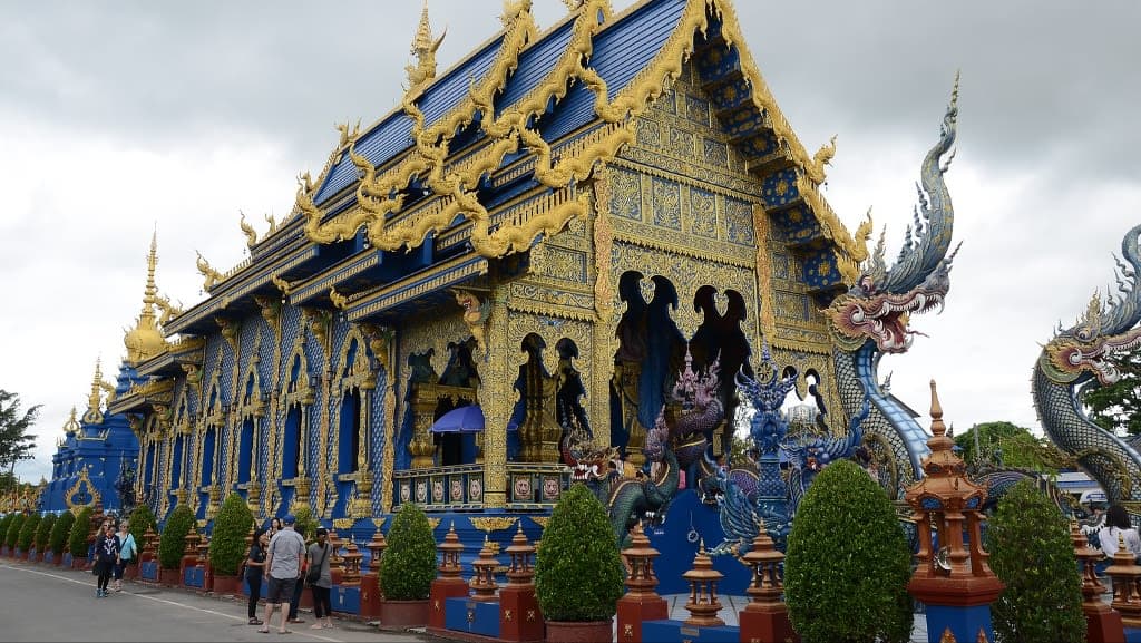 Rong Suea Ten Temple: A Dazzling Expression of Modern Faith
